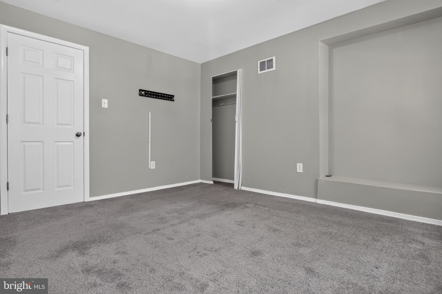 2546 W Gordon St Property Photo 14