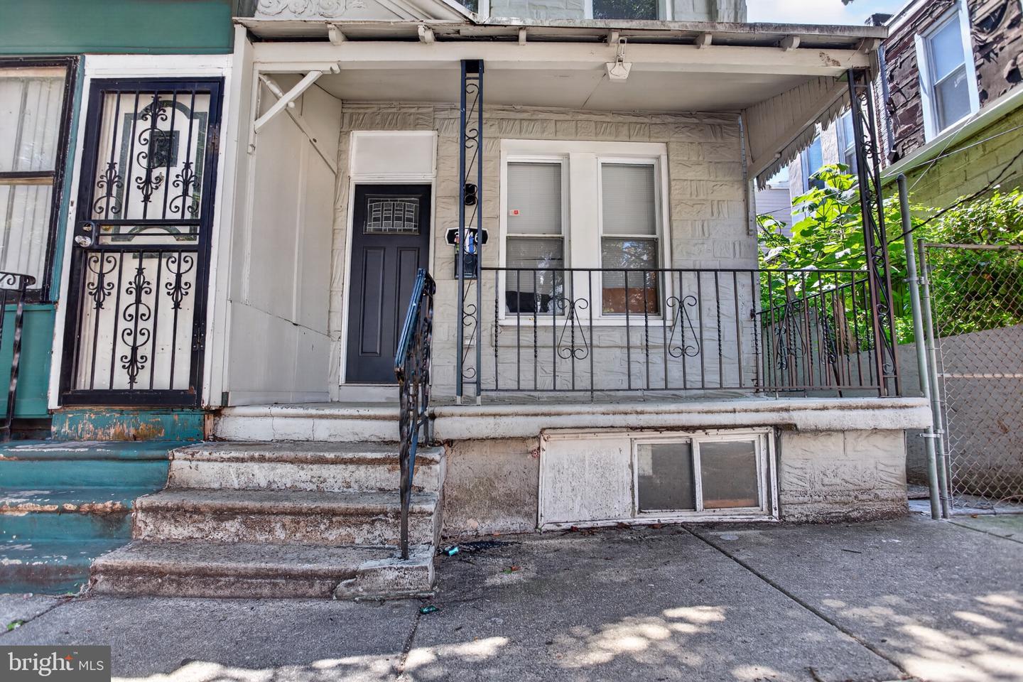 2546 W Gordon St Property Photo 18