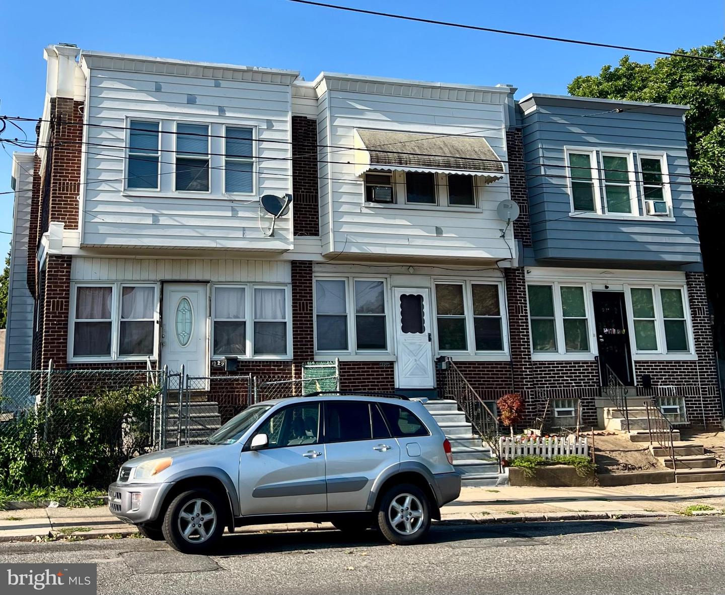 229 W Chew Ave Property Photo 1