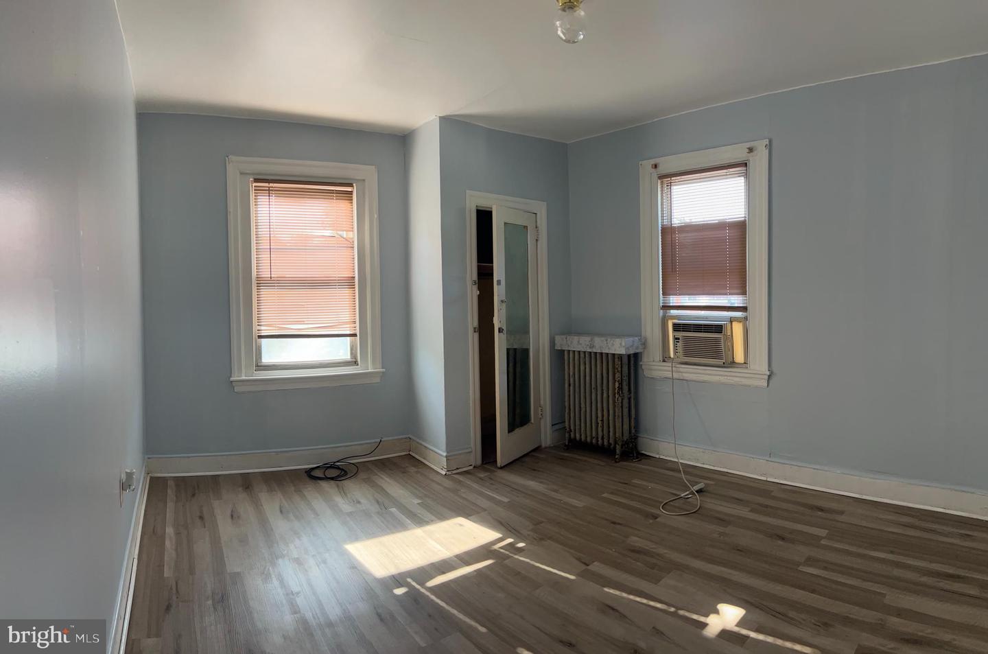 229 W Chew Ave Property Photo 6