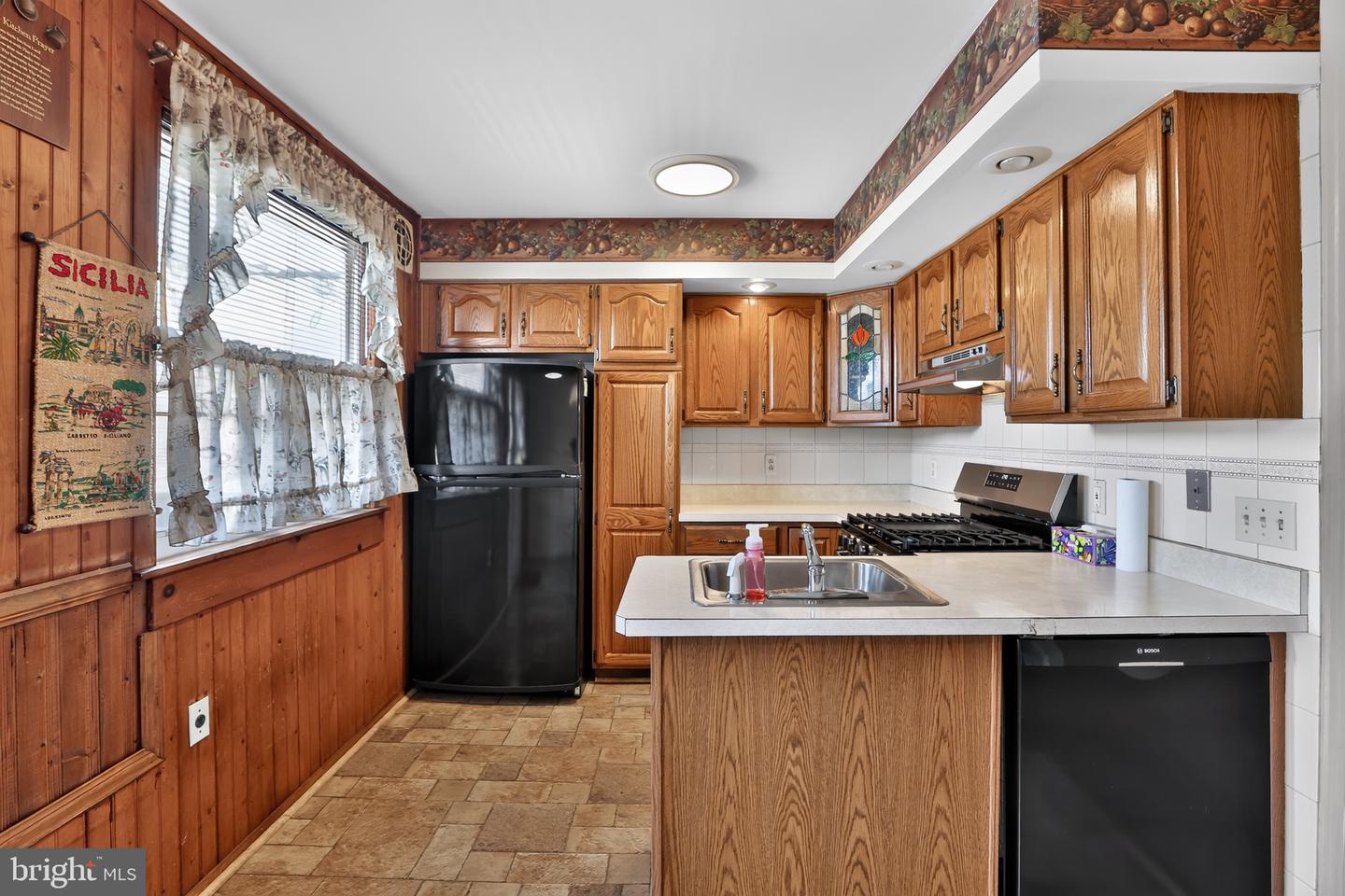 10942 Modena Pl Property Photo 9