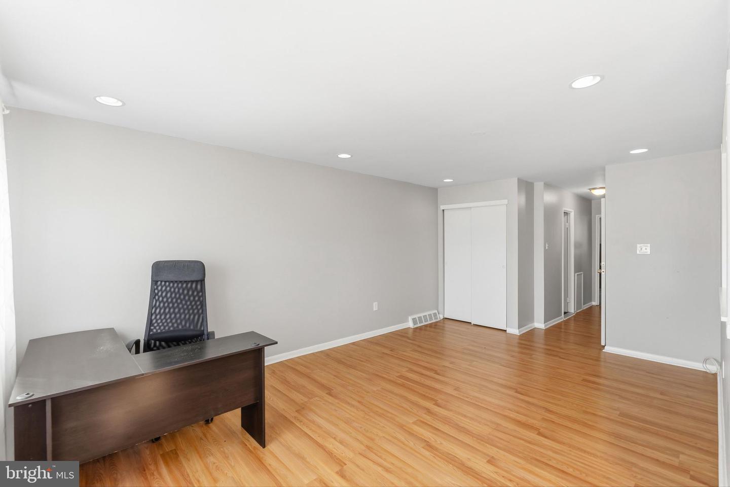 3980 Carteret Dr #2nd Floor Property Photo 10