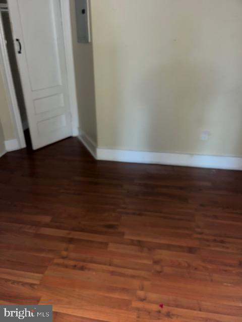 5634 Walnut St #3rd Floor Property Photo 3