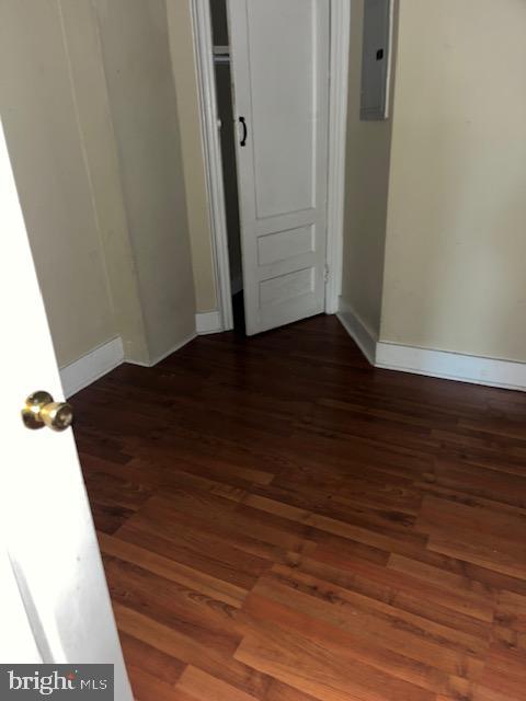5634 Walnut St #3rd Floor Property Photo 4