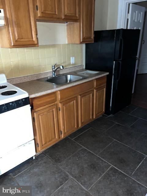 5634 Walnut St #3rd Floor Property Photo 13