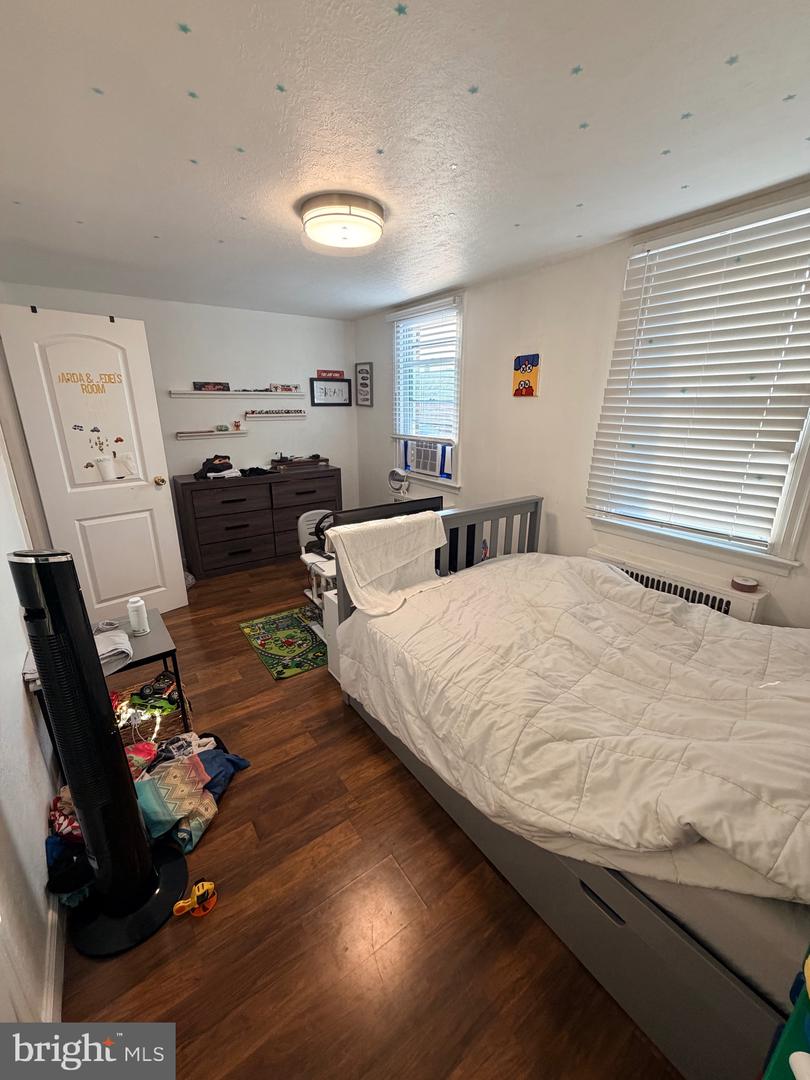 6118 Walker St Property Photo 25