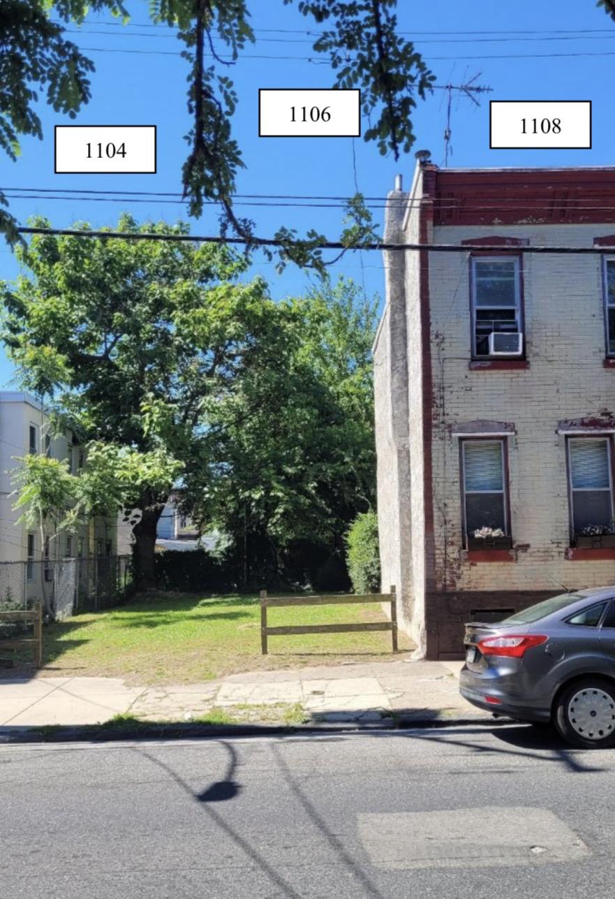 1106 W Somerset St Property Photo 2