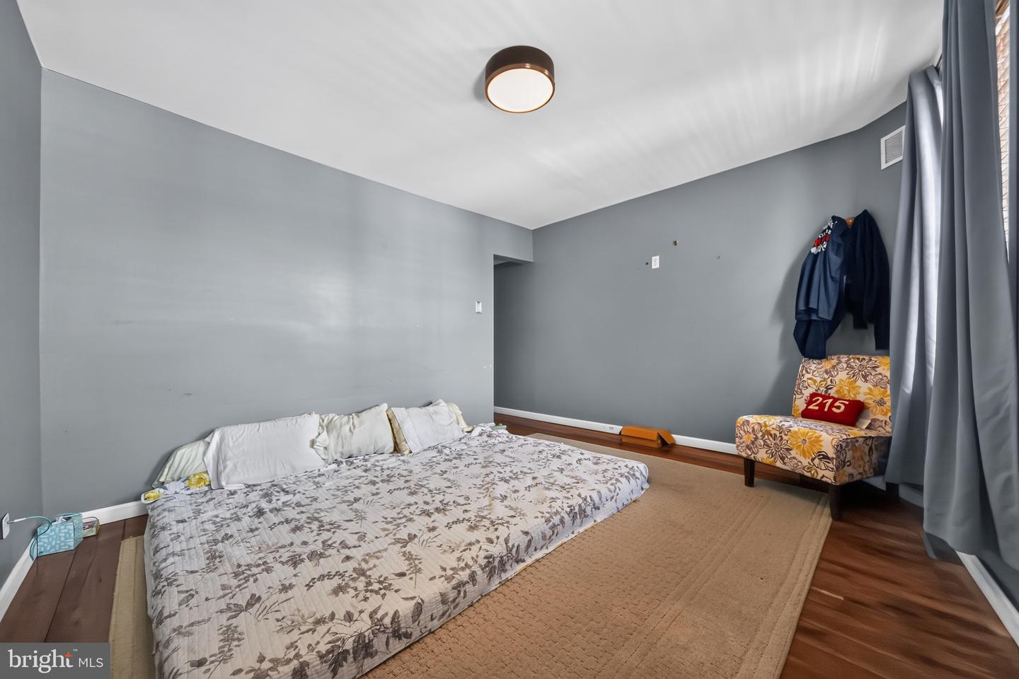 128 Tasker St Property Photo 11