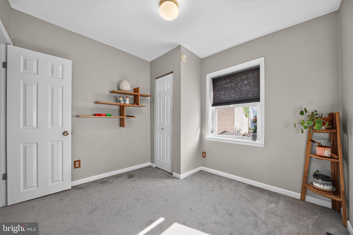 128 Tasker St Property Photo 12