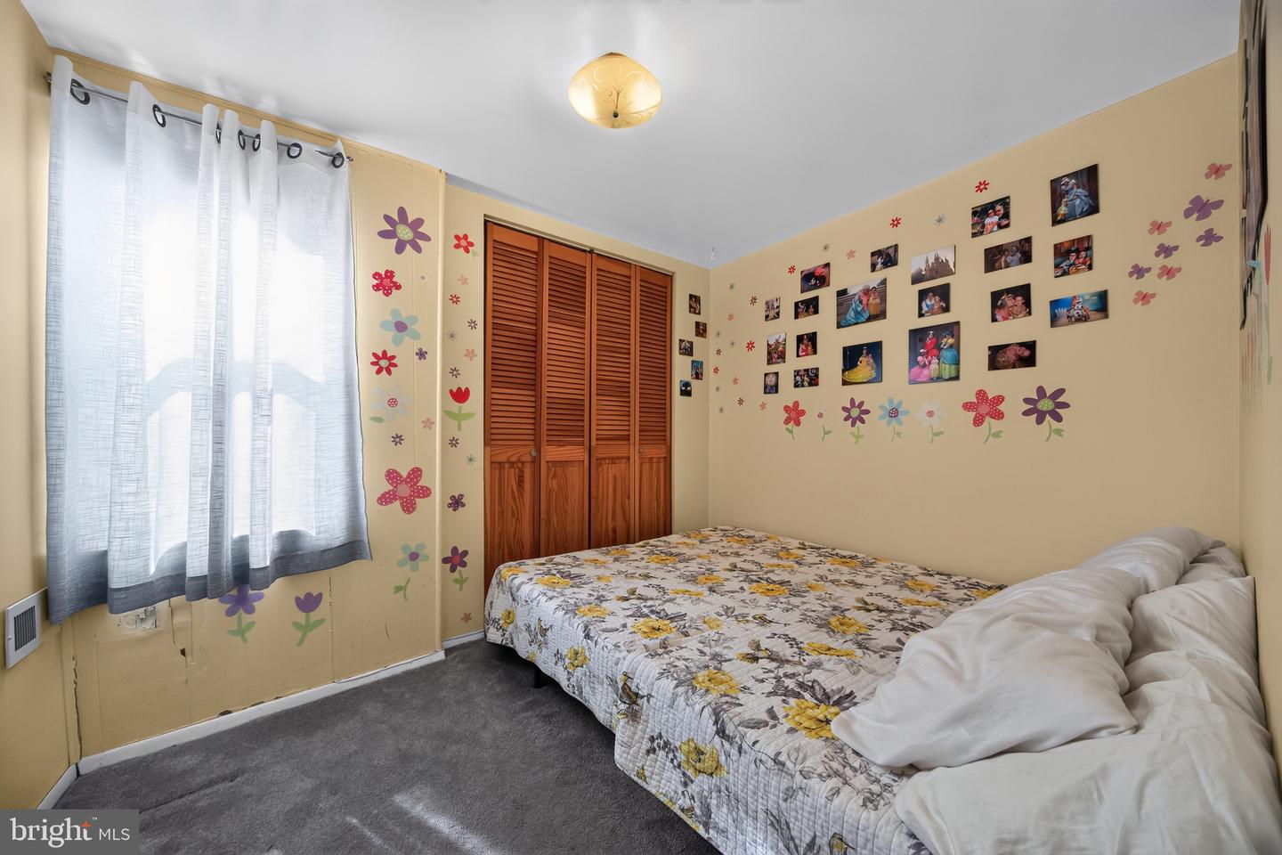 128 Tasker St Property Photo 16