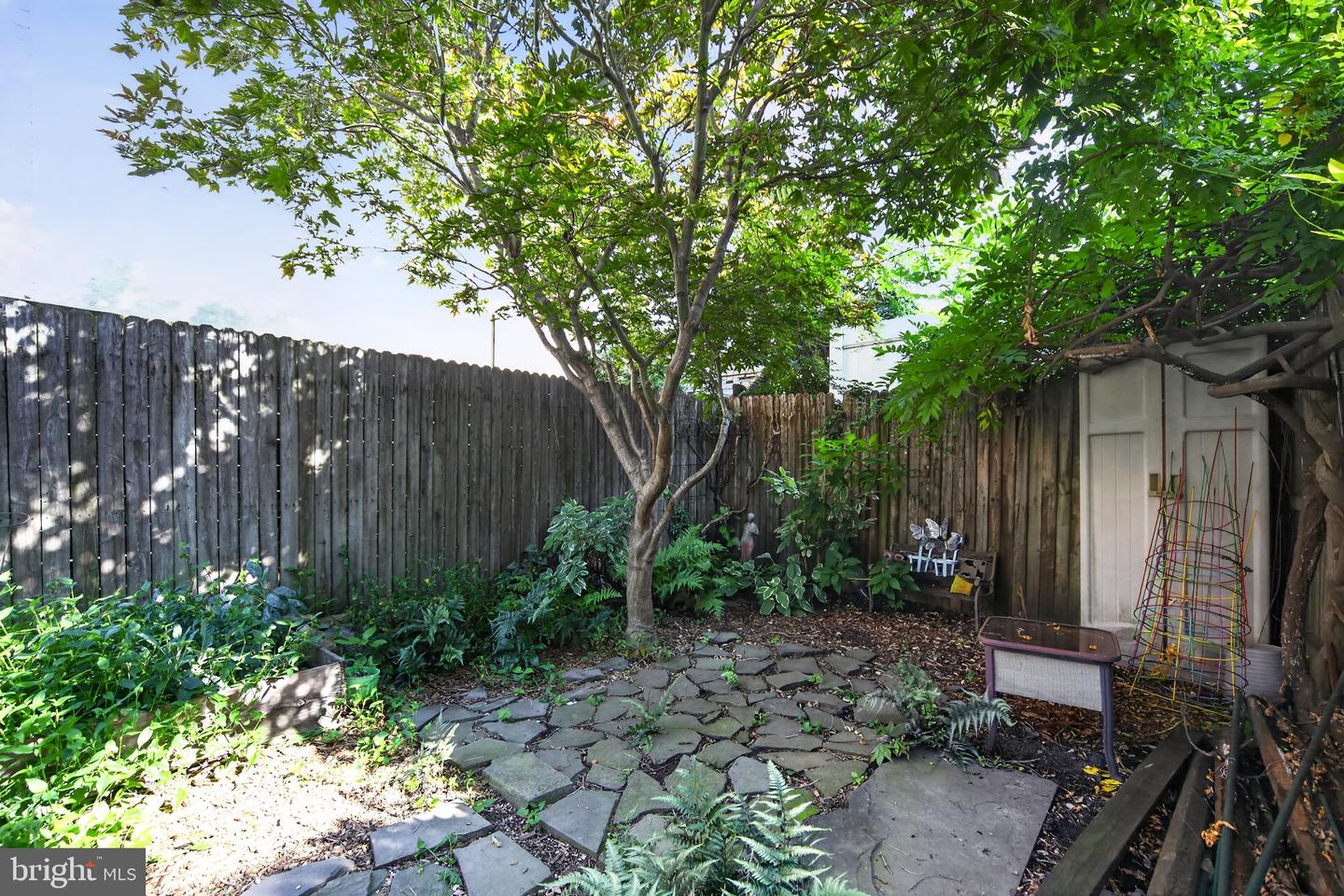128 Tasker St Property Photo 24