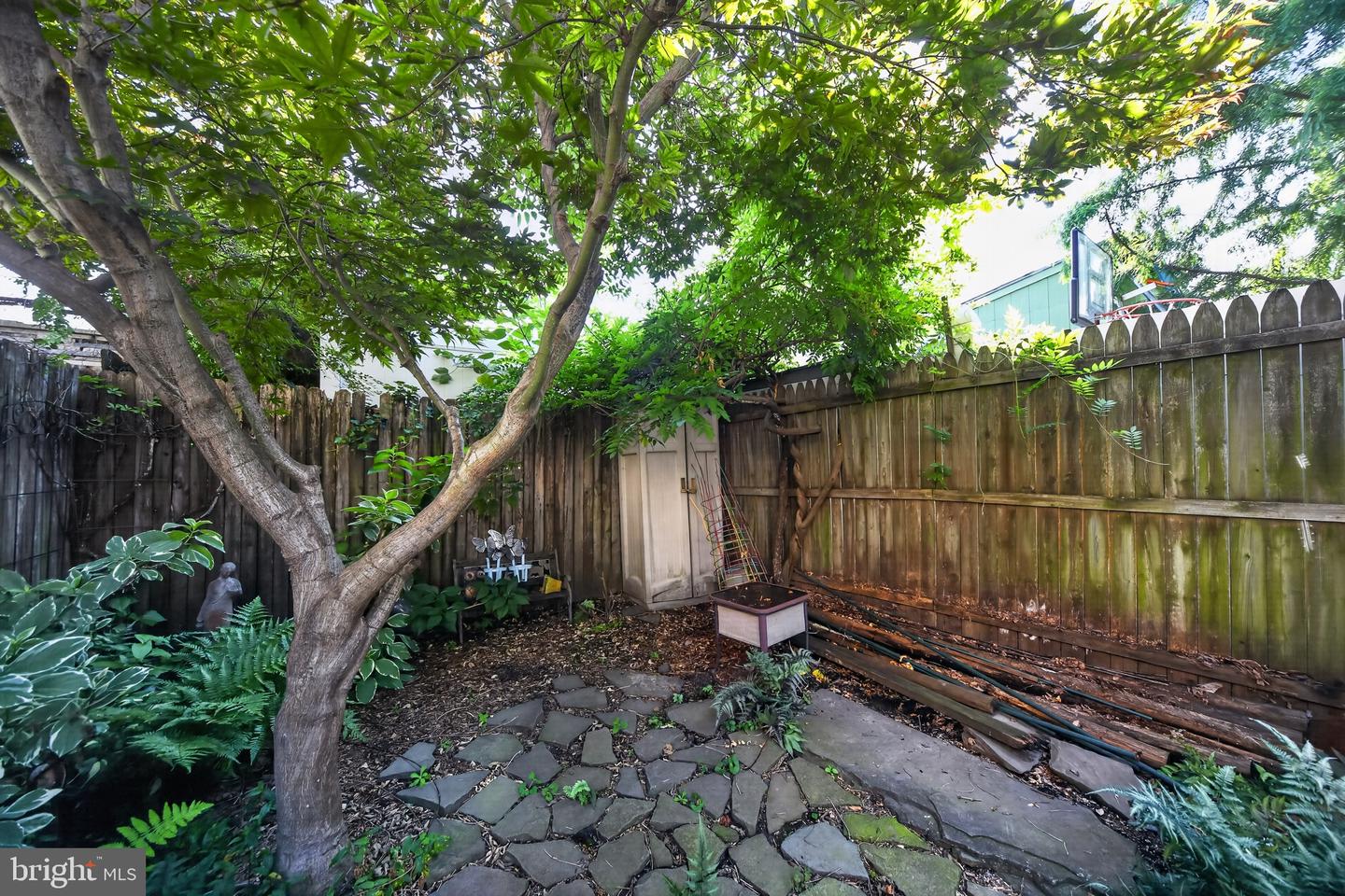 128 Tasker St Property Photo 26