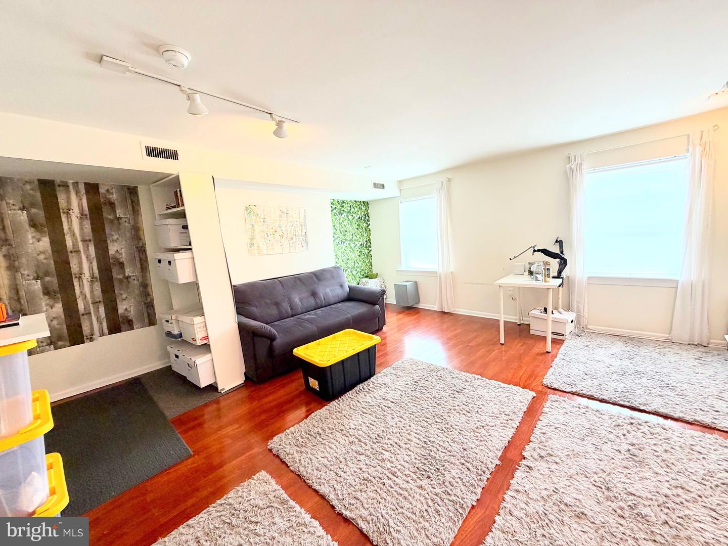 1209 Locust St #3f Property Photo 2