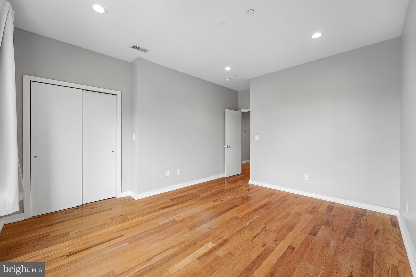 717 Fairmount Ave Property Photo 11