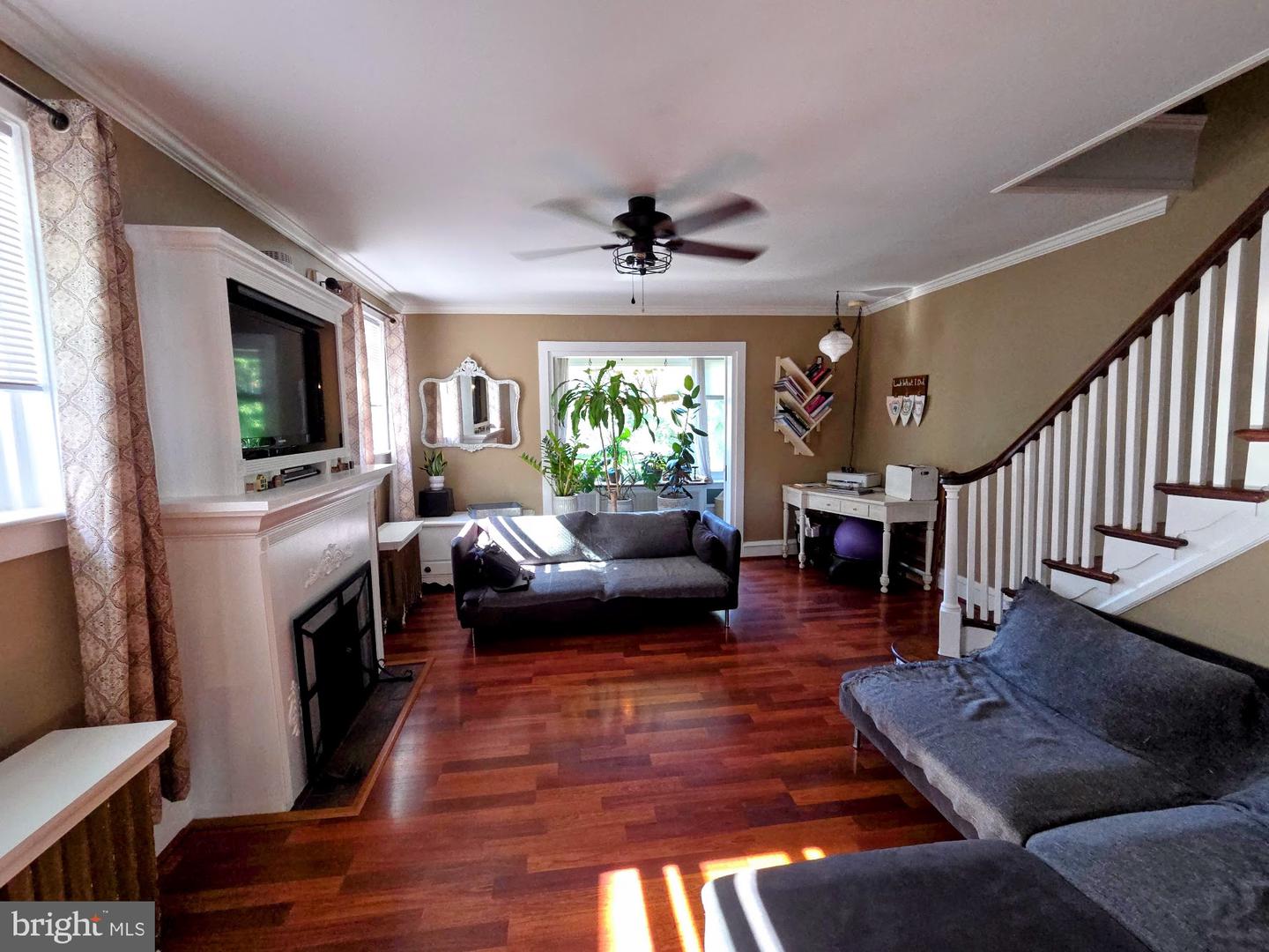 367 Longshore Ave Property Photo 12