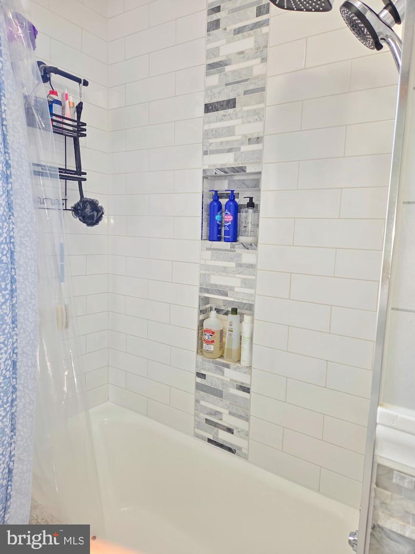 367 Longshore Ave Property Photo 21