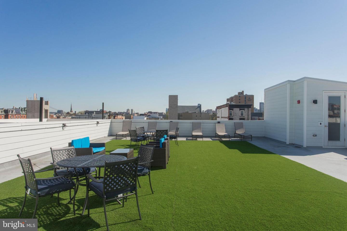 1227-29 N 7th St #3e Property Photo 15