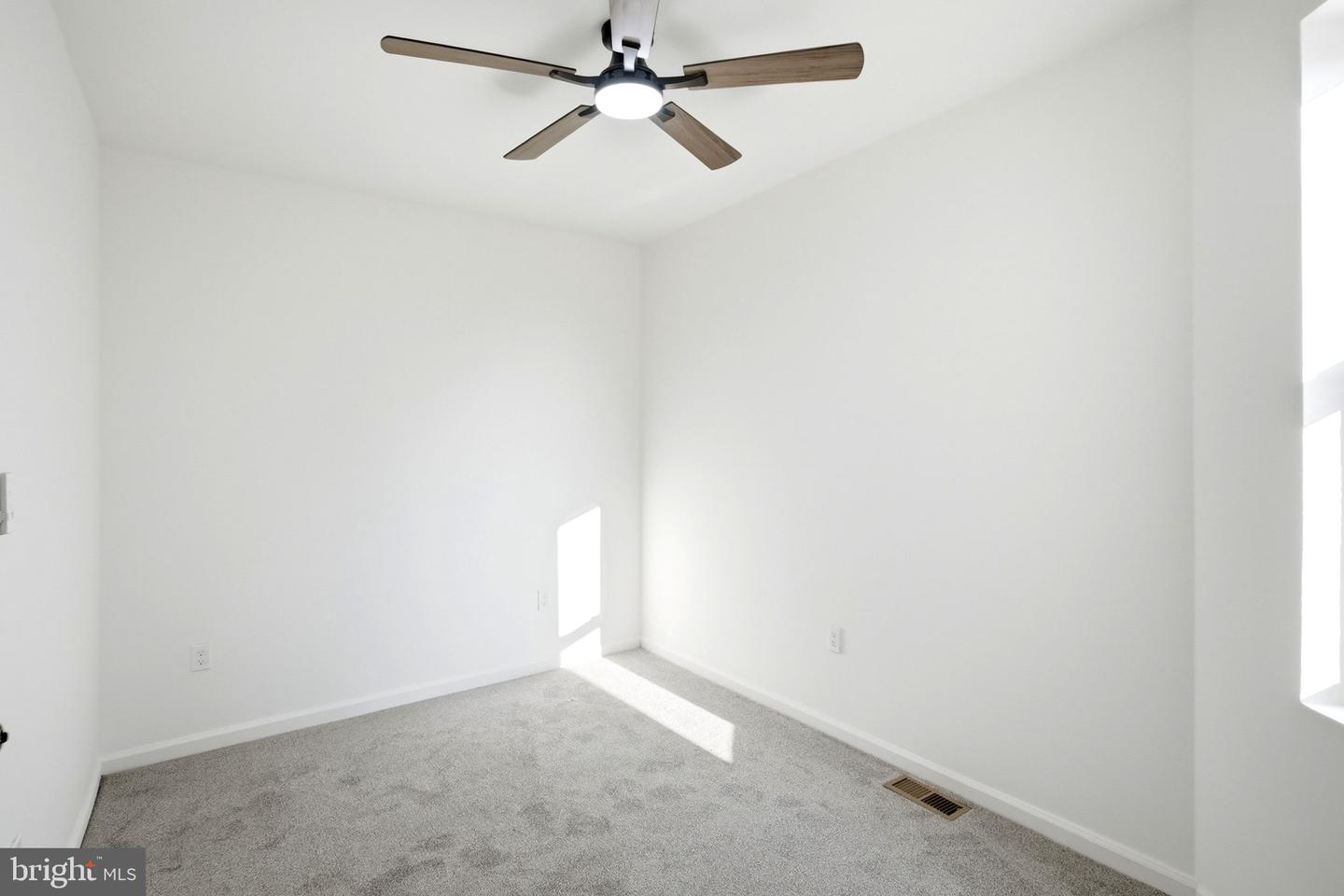 1651 N Redfield St Property Photo 26
