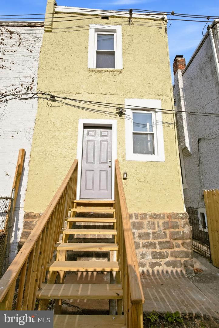 1651 N Redfield St Property Photo 37