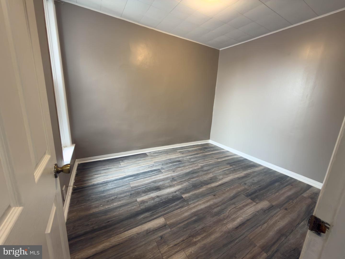 6137 Argyle St Property Photo 17