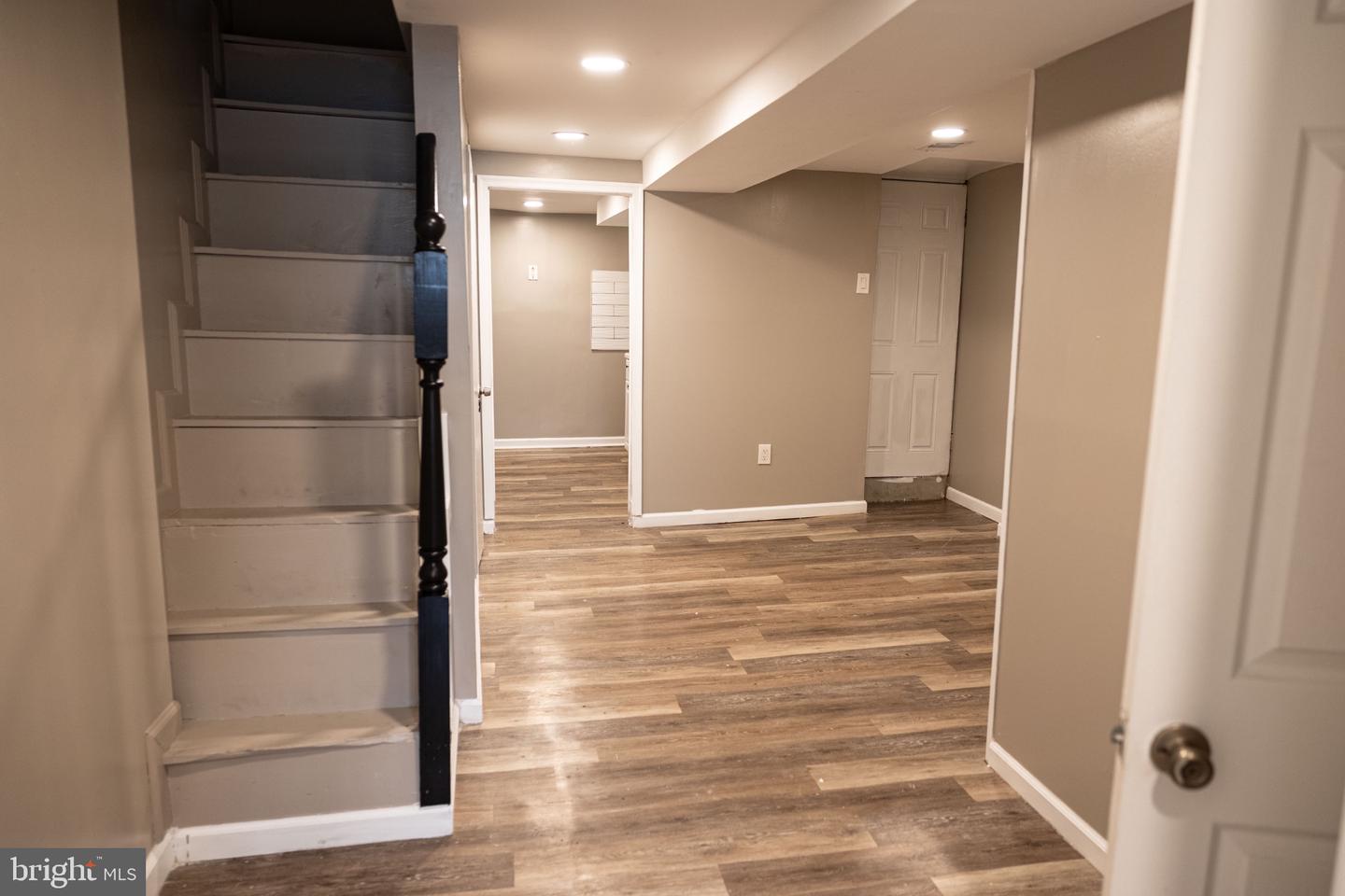 6137 Argyle St Property Photo 18