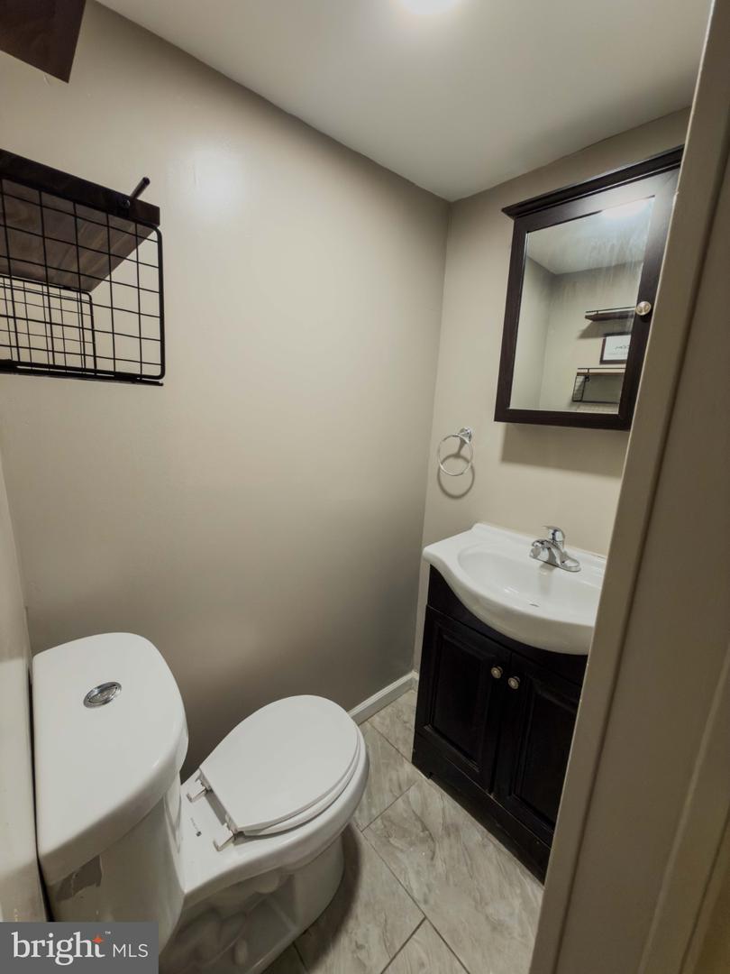 6137 Argyle St Property Photo 22