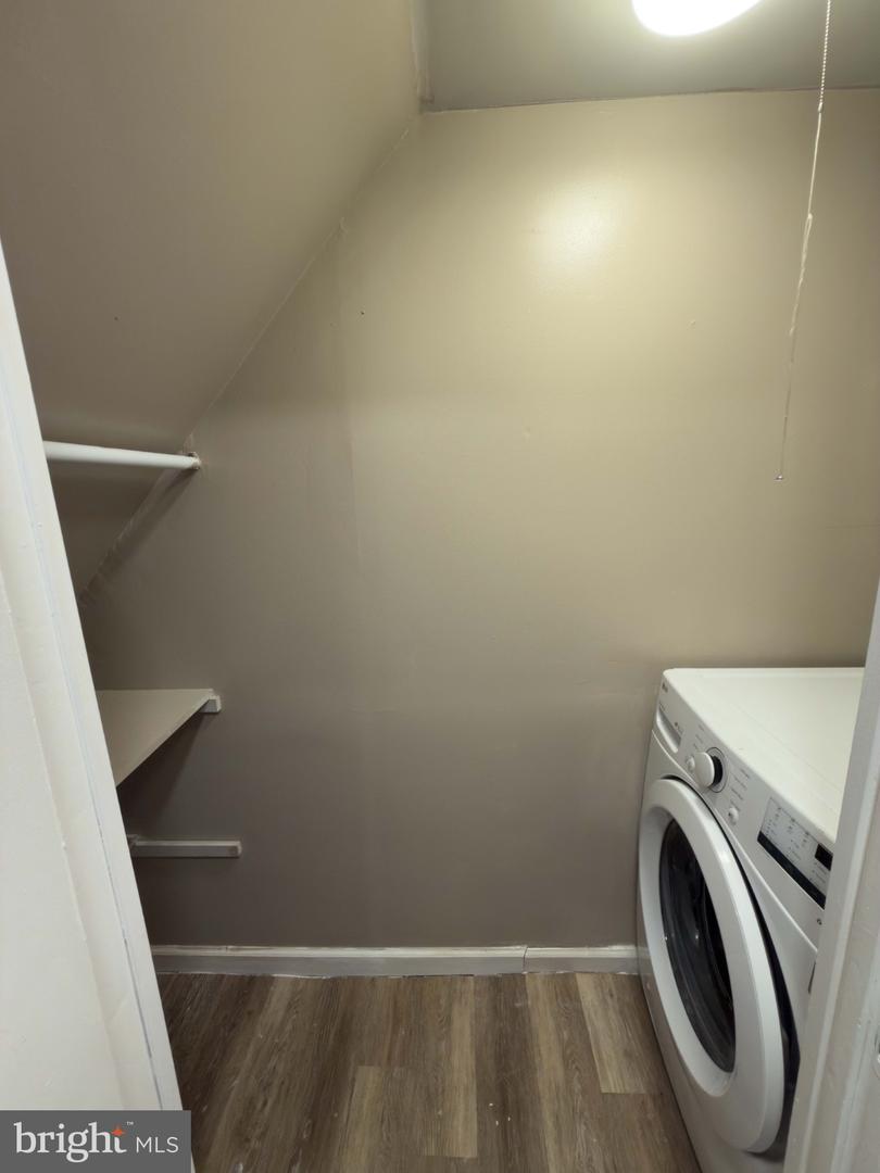 6137 Argyle St Property Photo 24