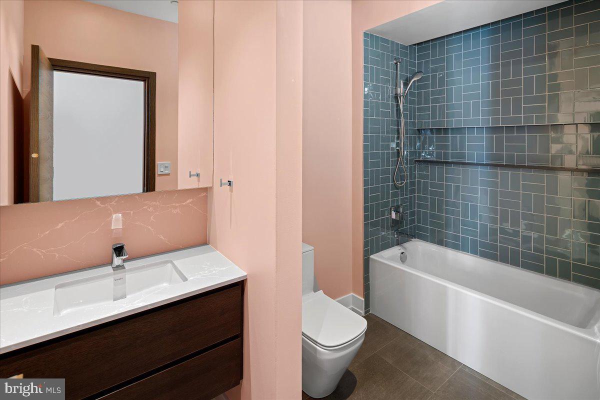 2108-10 Walnut St #ph Property Photo 20
