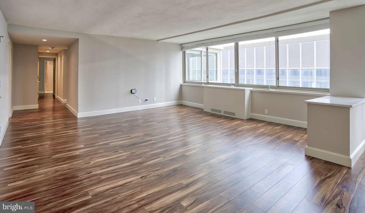 1815 John F Kennedy Blvd #2915 Property Photo 8