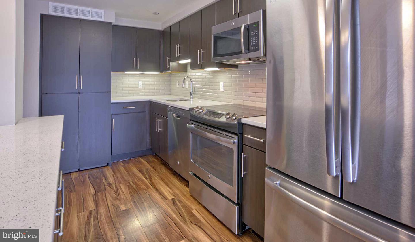 1815 John F Kennedy Blvd #2915 Property Photo 30