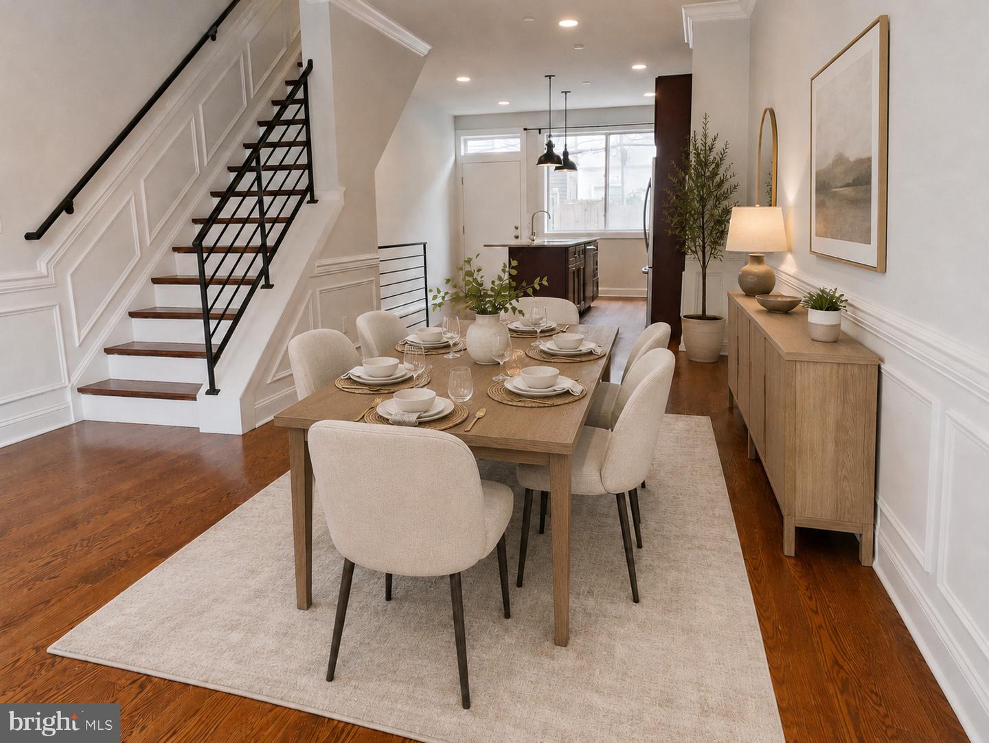 2017 Oakford St Property Photo 3