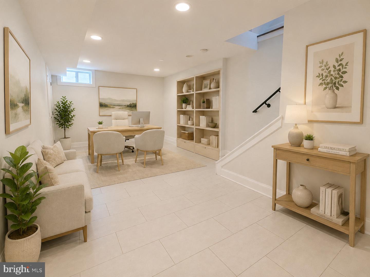 2017 Oakford St Property Photo 7