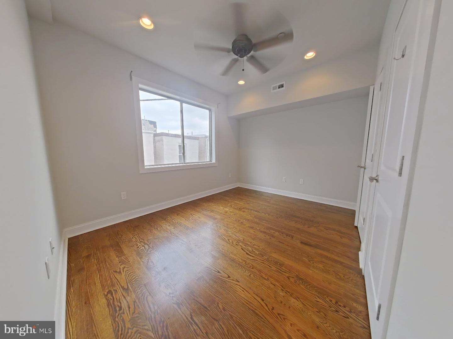 2017 Oakford St Property Photo 21