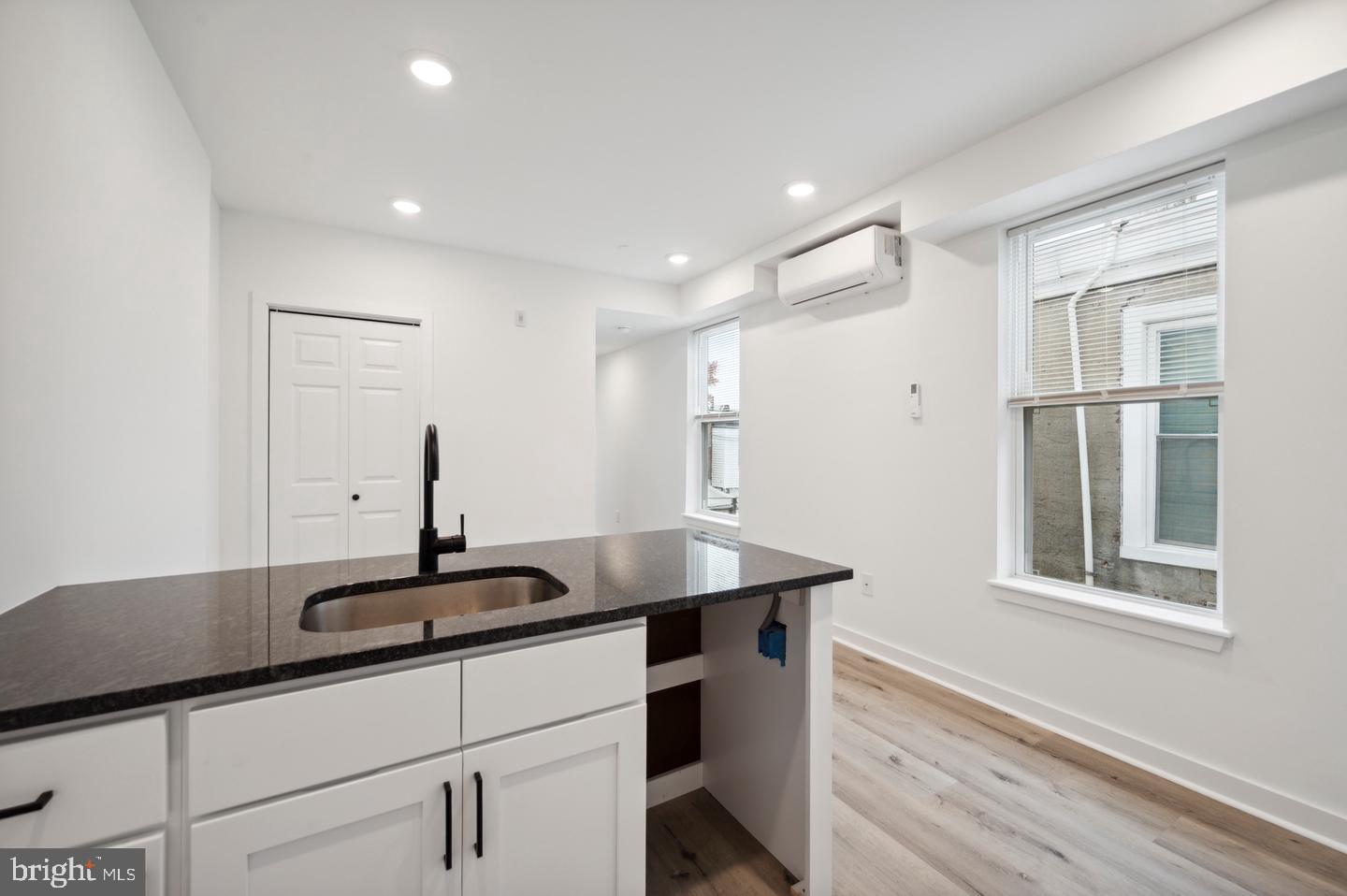 3458 Frankford Ave #4d Property Photo 6
