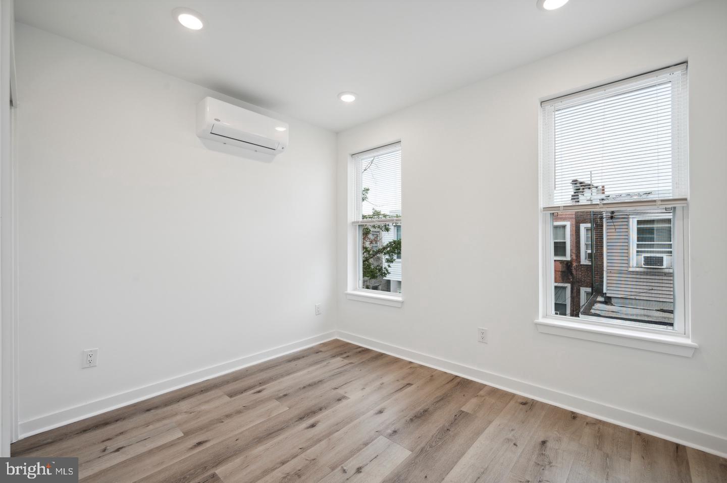 3458 Frankford Ave #4d Property Photo 9