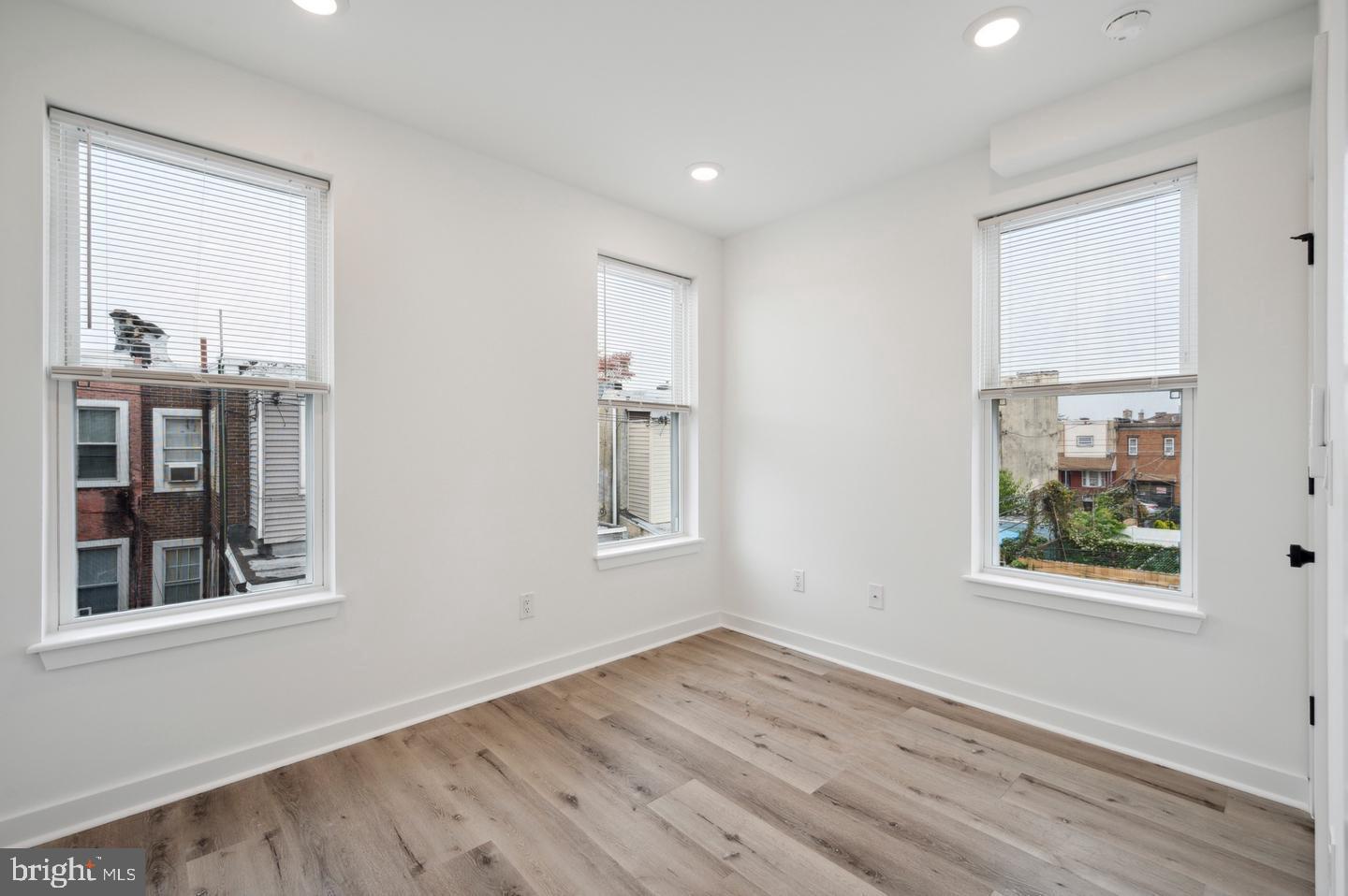 3458 Frankford Ave #4d Property Photo 10