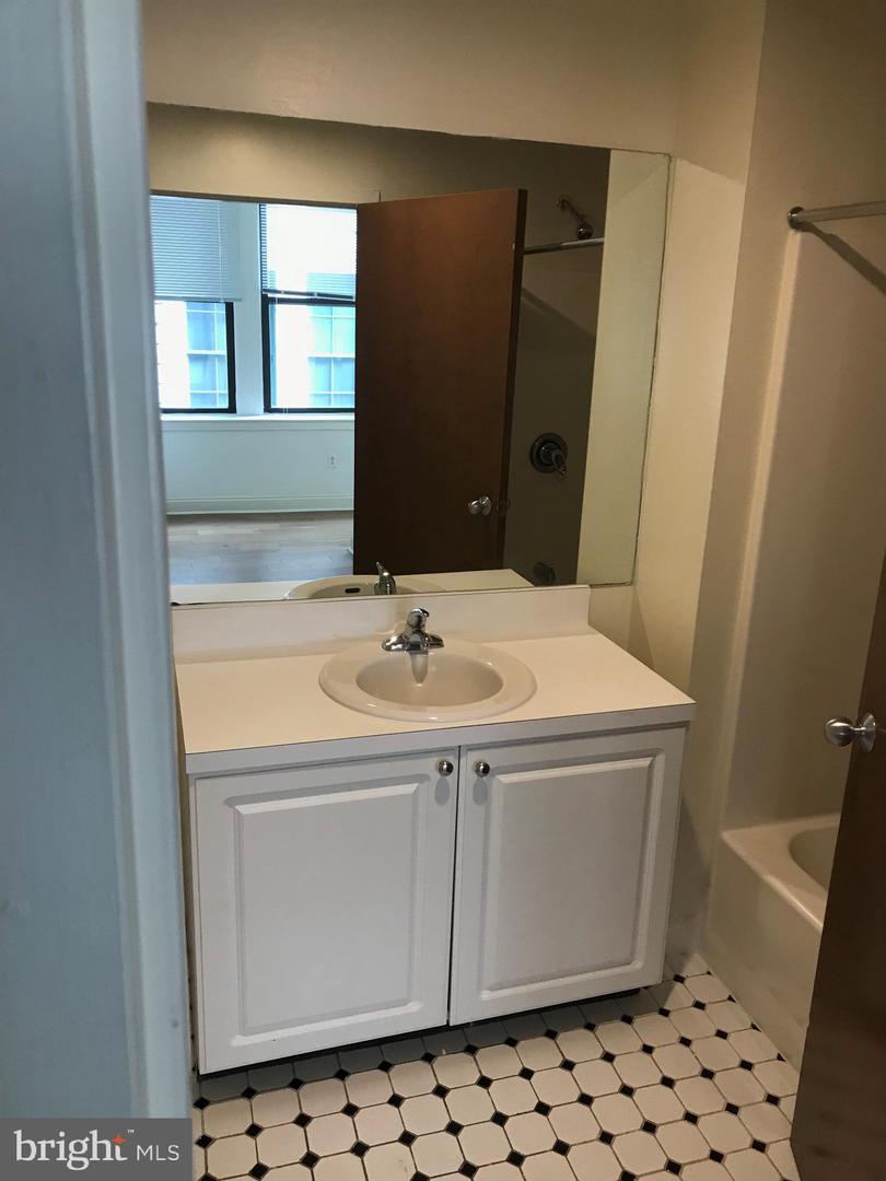 1229 Chestnut St #b04 Property Photo 9
