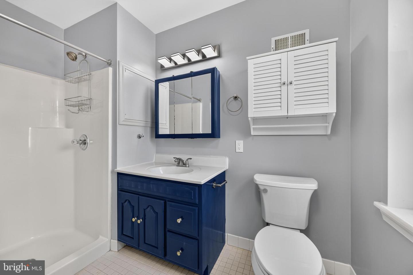 2715 Sears St Property Photo 11