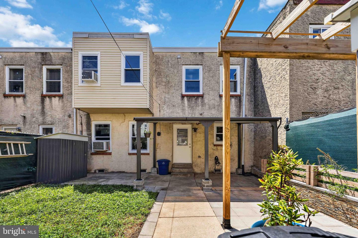 2715 Sears St Property Photo 22