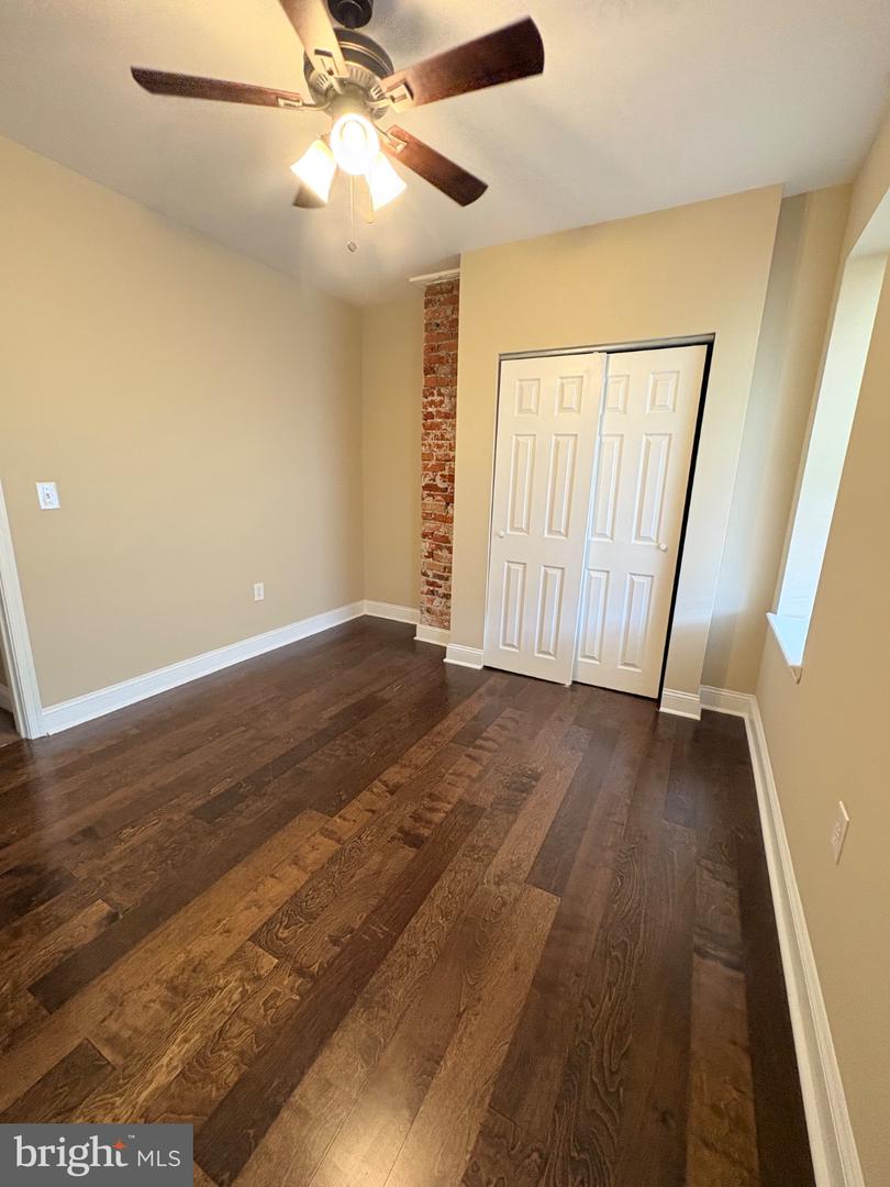 2524 S Darien St Property Photo 11