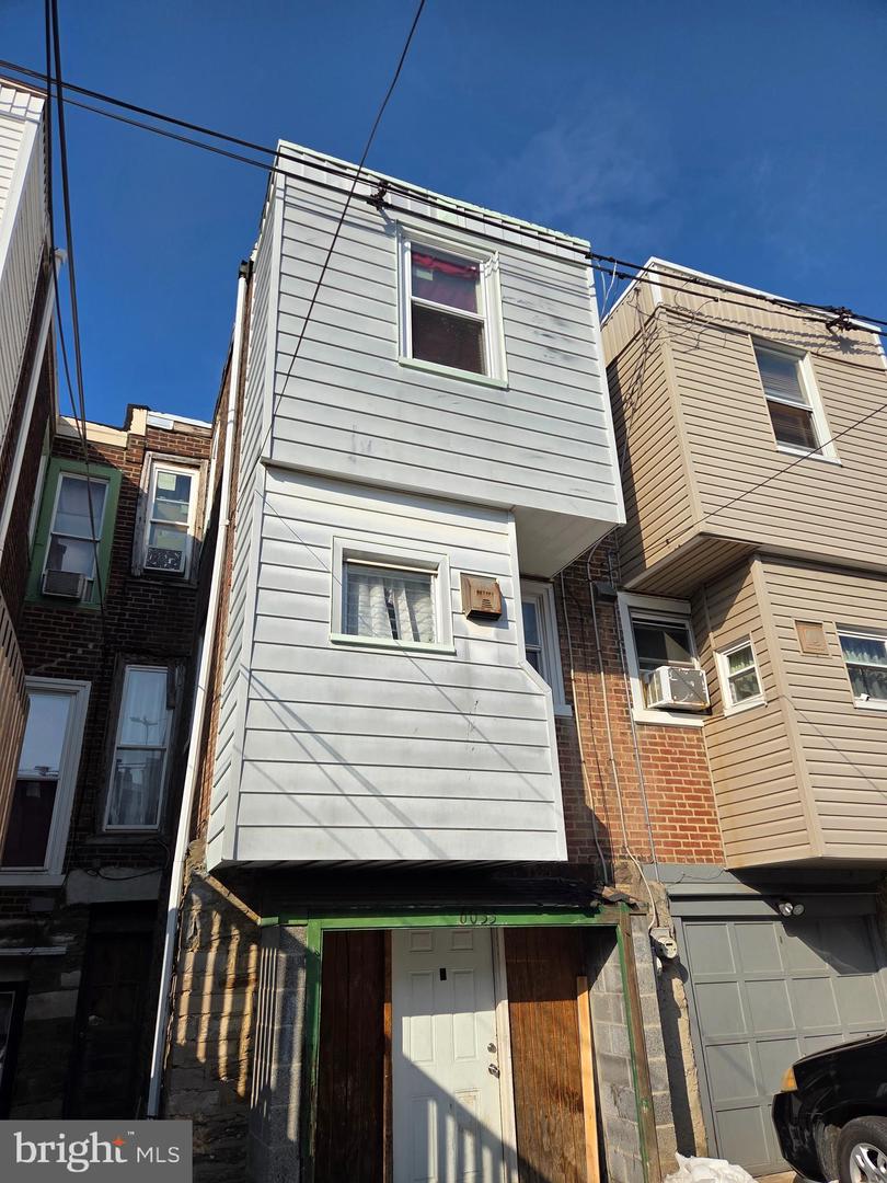 6033 N American St Property Photo 13