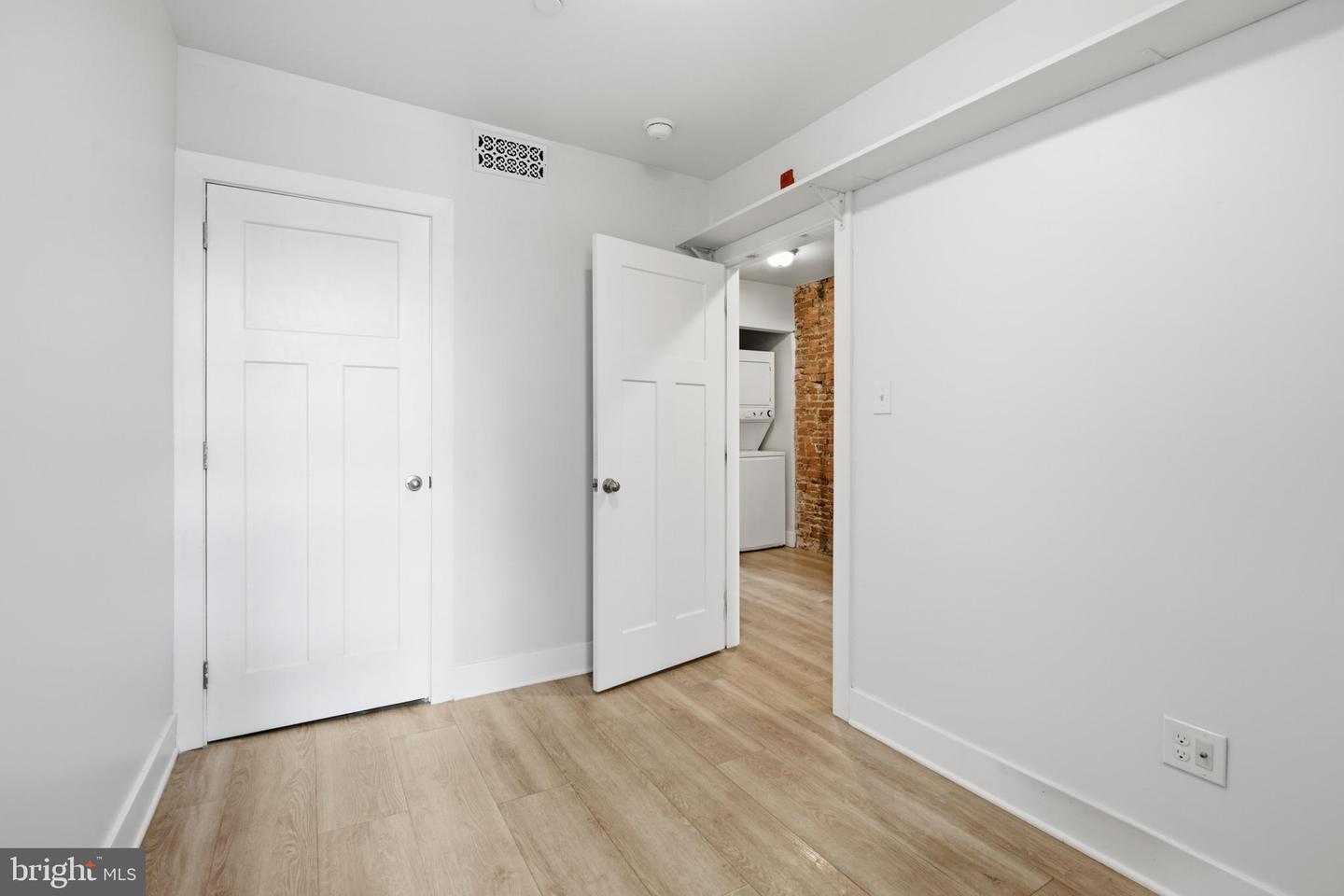 651 N 33rd St #3 Property Photo 6