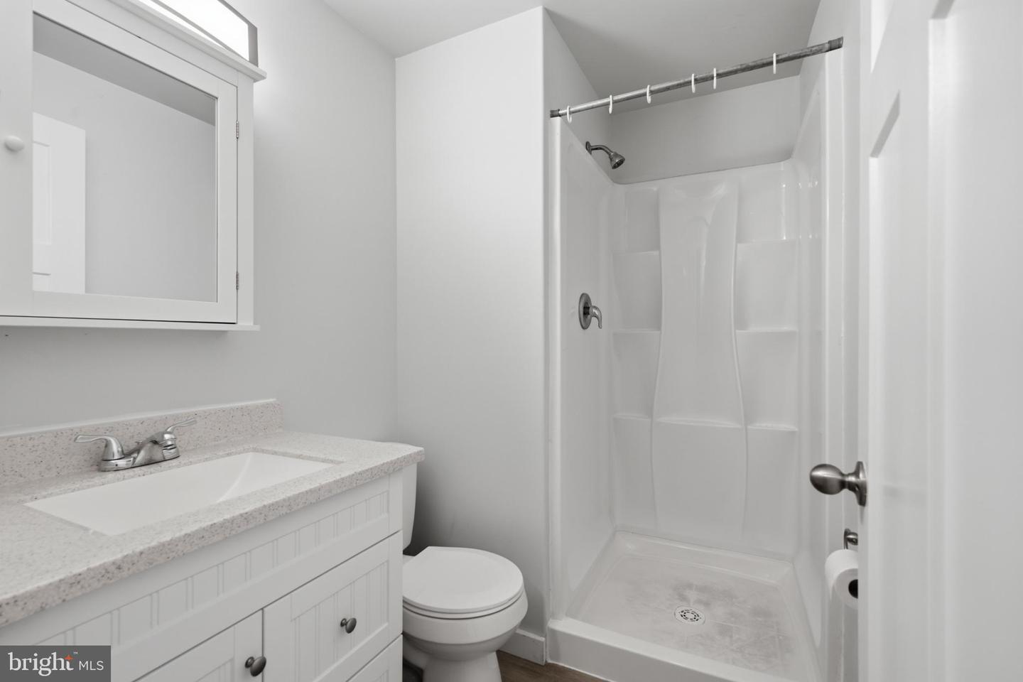 651 N 33rd St #3 Property Photo 7