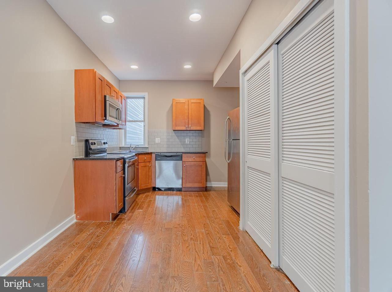 1806 W Berks St Property Photo 6