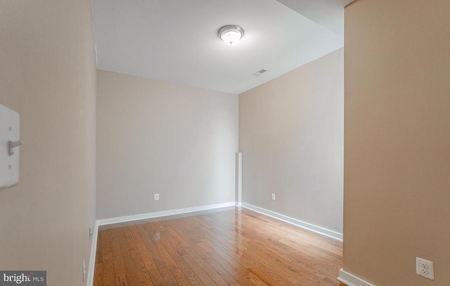 1806 W Berks St Property Photo 30