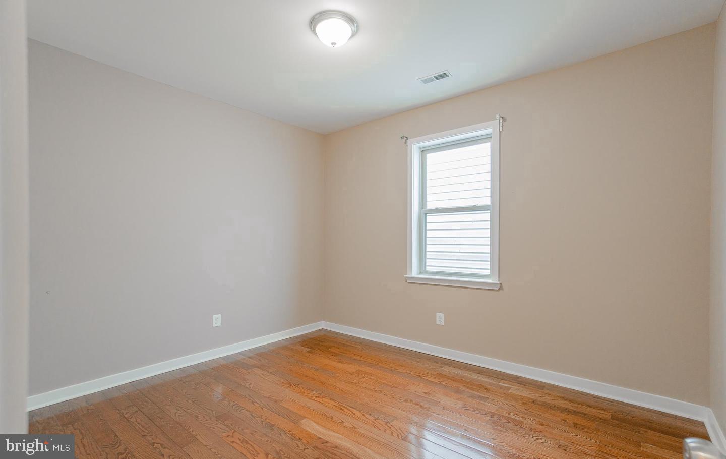 1806 W Berks St Property Photo 32