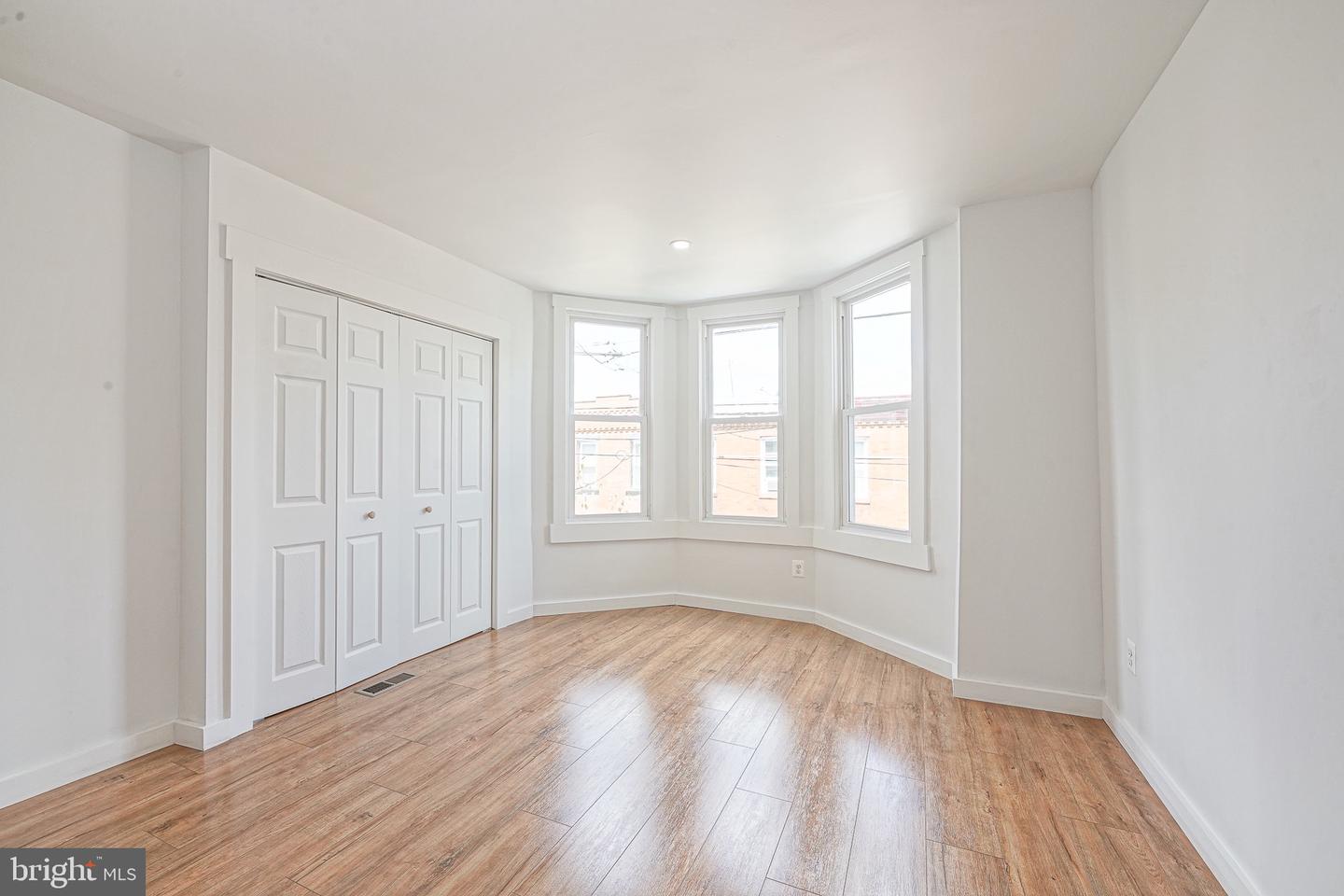 3227 Salmon St Property Photo 17