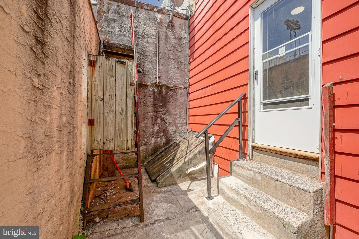 3227 Salmon St Property Photo 30