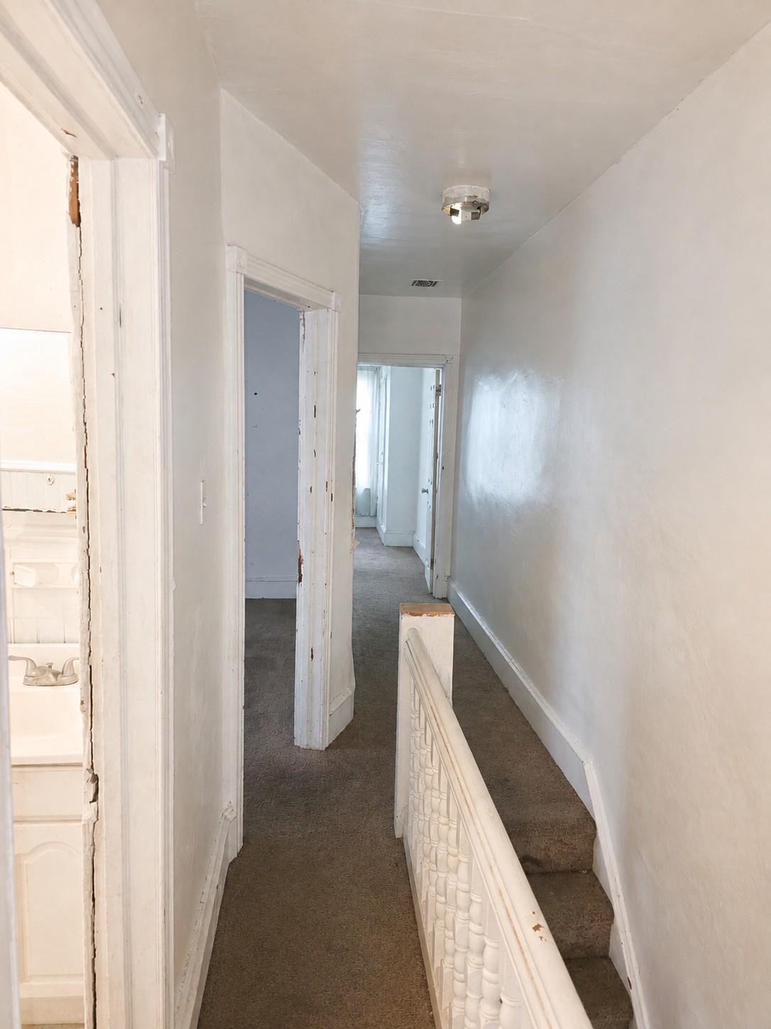 5712 Commerce St Property Photo 5