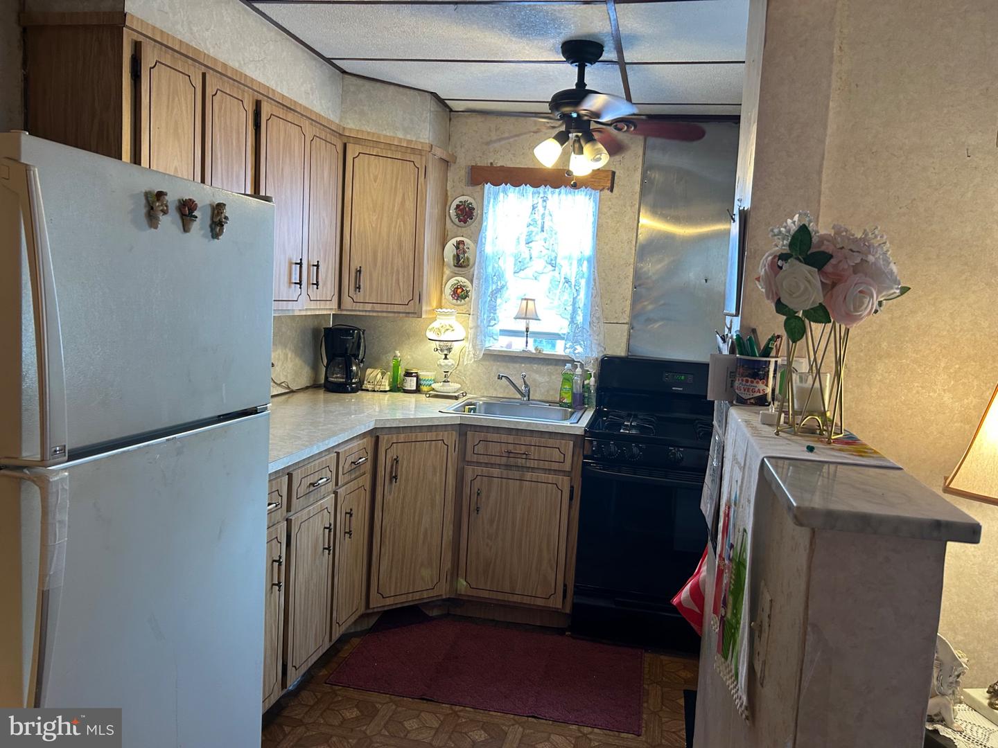 725 Mollbore Ter Property Photo 6